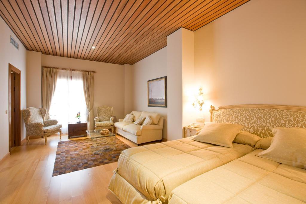 Bodegas Hacienda Albae Guest House Argamasilla De Alba Ruang foto