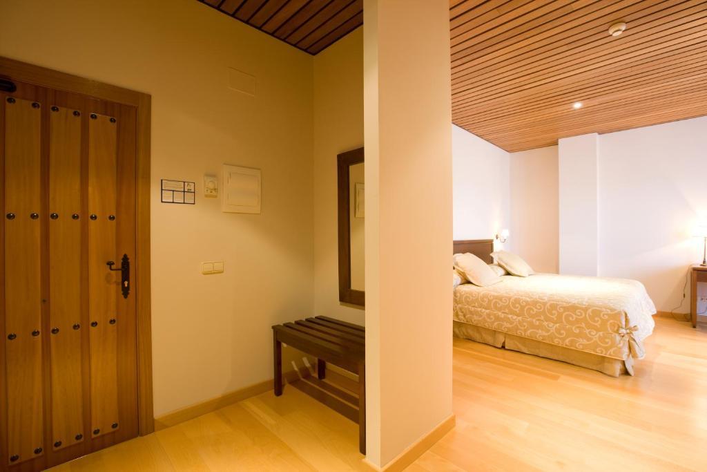 Bodegas Hacienda Albae Guest House Argamasilla De Alba Ruang foto